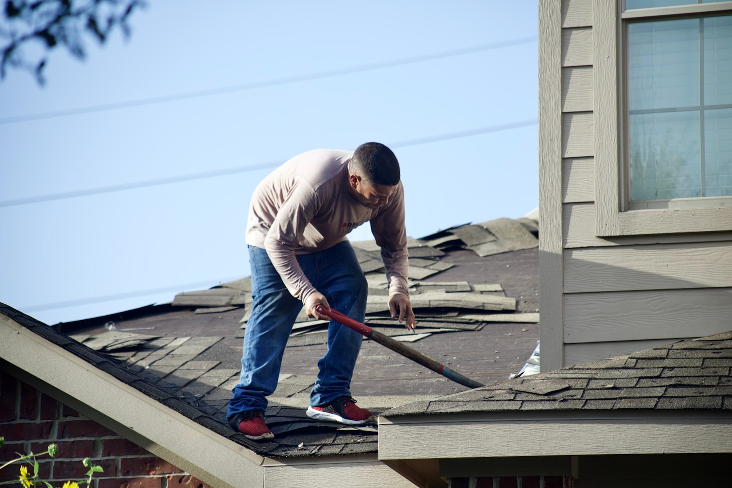 10 Signs Your Roof Needs Immediate Attention